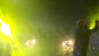 16 plays the song 16 live at Hellfest 2010