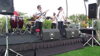 Mambo Band Fontainebleau 1200 guests Surround Sound