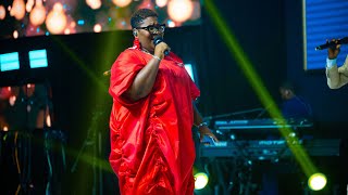 Judikay & her crew storm KumasiCCC arrival and spirit-filled performances at Adom Kiki’s concert🇬🇭🇳🇬