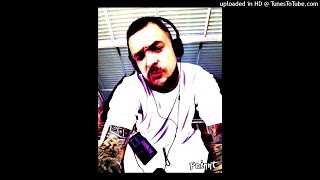 Tiffiny Ayers day twat out / what up bones , Brad say that pussy stank..