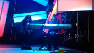 Mandy Rose ft. Shaloni - Back To The Start (live)