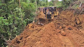 CAT D6R XL Dozer: Watch This Monster Clear a Forest Road FAST With Excavator Hitachi!