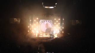 Queen (with Adam Lambert) - We Will Rock You / We Are The Champions - Toronto - 7/28/2014