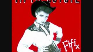 Yip Yip Coyote - Last Train