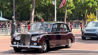 Adorable Moment Princess Catherine Arrives to Thousands of Cheering Crowds at Buckingham Palace