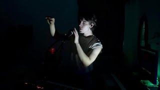 Ultra Hint Live Performance