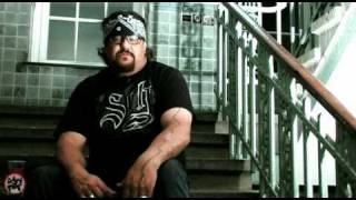 Pennywise  -  Interview with Fletcher & live shots //  Tribal Area