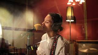 Elizabeth Wyld - "Letting You Go" (Live from Studio G)