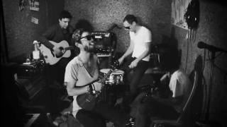 The Deadlies - Calm Down - Acoustic