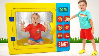 Kids Learn to Help with Magic Giant Toys - Helpful Stories for Kids