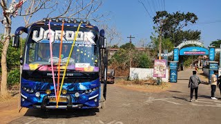 ചെക്കൻ അല്ലേലും പൊളിയല്ലേ VAROOR(varooran)@DB COLLEGE //BUS_YOUTUBERZ//ALL IN ONE MEDIA