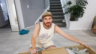 MOVING INTO MY NEW HOUSE!