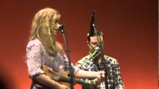 Alison Krauss & Union Station - Barry Bales introduction [Live]