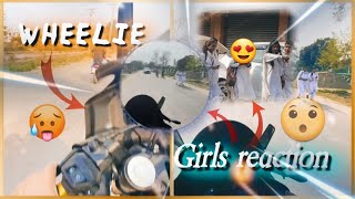 Sunday ride 👀🥵burnout 😱 gir reaction 👀 wheelie 🥵🥵 #trending #youtubeshorts #viral #shorts