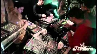 The Trailer TV: Circle Traps live set + interview.