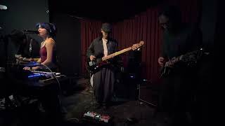 Lucid Express - "Hotel 65" (live at O'Brien's, Allston, MA 3/4/2026)