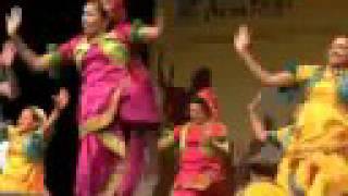 UBC Girlz Bhangra @ desifest Vancouver 2008