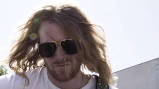 STICKY FINGERS - SLEEP ALONE (Live on a Redfern Rooftop)