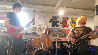 Weasal Walter Trio tuning up (Live @ Abraxas Wax, Eau Claire WI 2024.05.29)