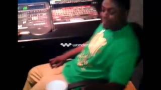 N.I.C. ft. Kay - Smoke Gud