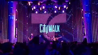 Mundo Vacio Live at Universal City Walk in Los Angeles