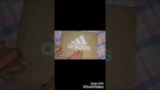Yeezy 350 v2 Unboxing.