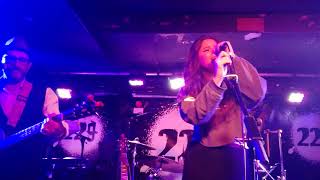 Kate plus Juan // Drip Dry