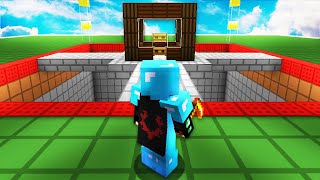 LIVING IN THE SMALLEST CLAIM OVER A FALLER SOTW *SUPER RICH* | Minecraft HCF