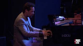 Piano solo in 5