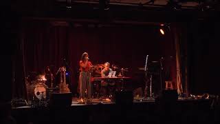 Too Much Love Will Kill You - Queen ( Jolyane Lemay Live Cover )