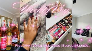VLOG: My First Drink Post-Op | Winter Nail Colour | Pack Up My Vanity Table and Bedroom Reser