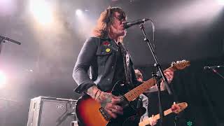 Tuk Smith & The Restless Hearts - Lookin' For Love, Ready For War (Paris, le Trabendo, 04/12/2025)