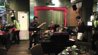 140315 Sharon Chong live at "Star Cafe" - Feel Like Makin' Love