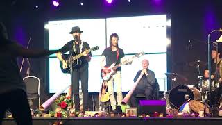 Swing Low, Sweet Chariot -The Medicine Tribe (live)