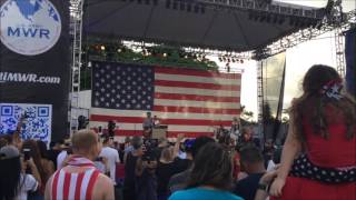 DAUGHTRY - Home (Live 4th of July)