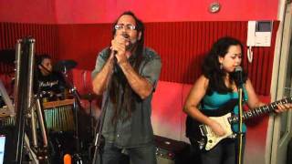 ILA ARUBA TOCANDO LIVE DEN STUDIO DI COOL FM 98.9