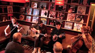 Eleven Magpies   Live at Friendly Records