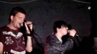 Mariana's Trench - beside you