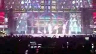 Spice Girls - Wannabe Live @ O2 London 16/12