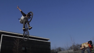 BMX and Dirtbikes at Pumptrack with Mecixo,French and Swiss connection Jumpsession