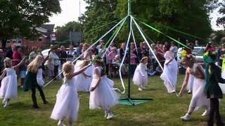 Green Street Green May Queen 2014 - Maypole Dancing