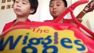 The Crazy Wiggles - We Like Say Hello