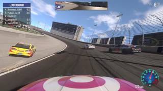 NASCAR Heat Evolution-An Incredible Online Wreck Avoidance