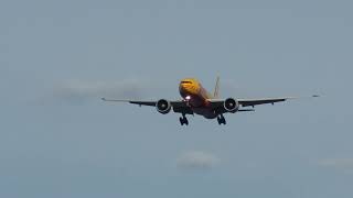 Plane Spotting a Boeing DHL 777-200 Strong Crosswind Landing Oscoda Wurtsmith KOSC