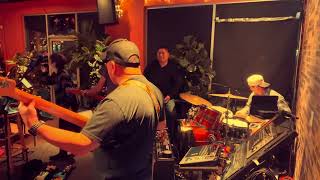 Hand in my pocket - Alanis cover by P&P Live at Gerry’s Grill Artesia 1/11/2025