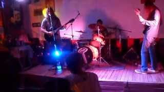 Bonzo - Huele Mal 26/09/14 en bucaneros bar