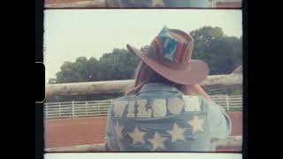 Lainey Wilson - Live Off (Official Lyric Video)