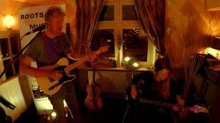 Andy White - Green Day cover (When September Ends) Nottingham music - roots live music Video