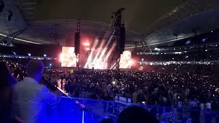 robbie williams you're the voice sydney 14/9/23. shit visual