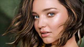 Miranda Kerr Displays Her Sizzling Body